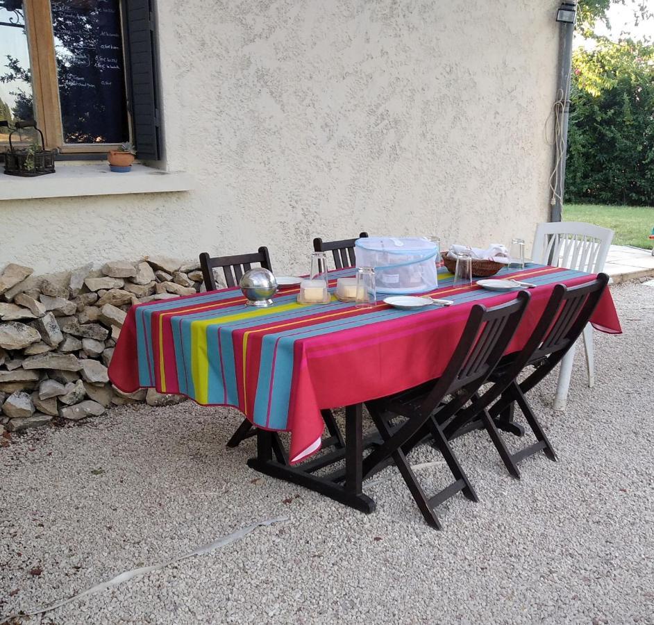 Bed and Breakfast L'Esperluette En Camargue Uchaud Exteriér fotografie