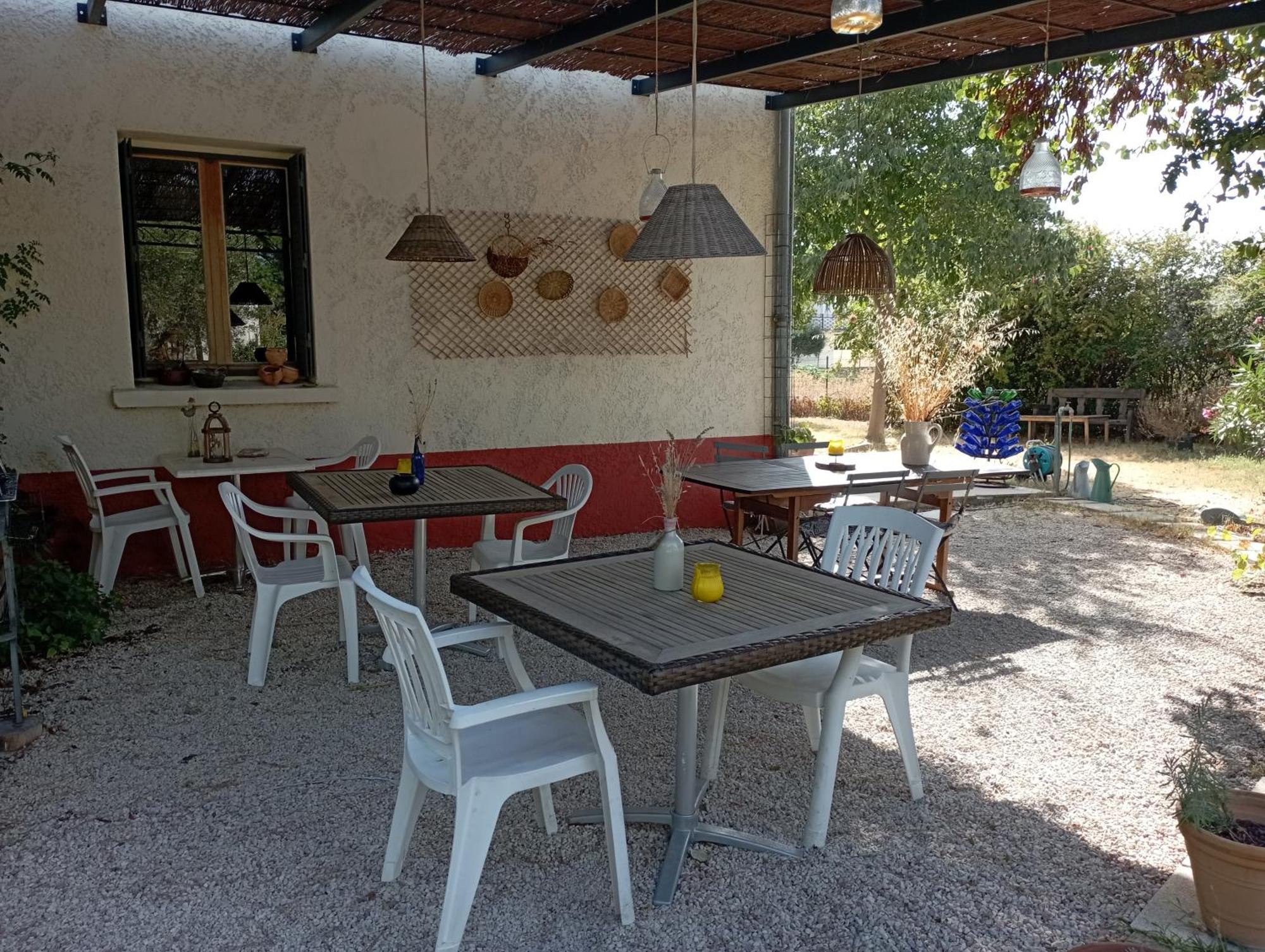 Bed and Breakfast L'Esperluette En Camargue Uchaud Exteriér fotografie