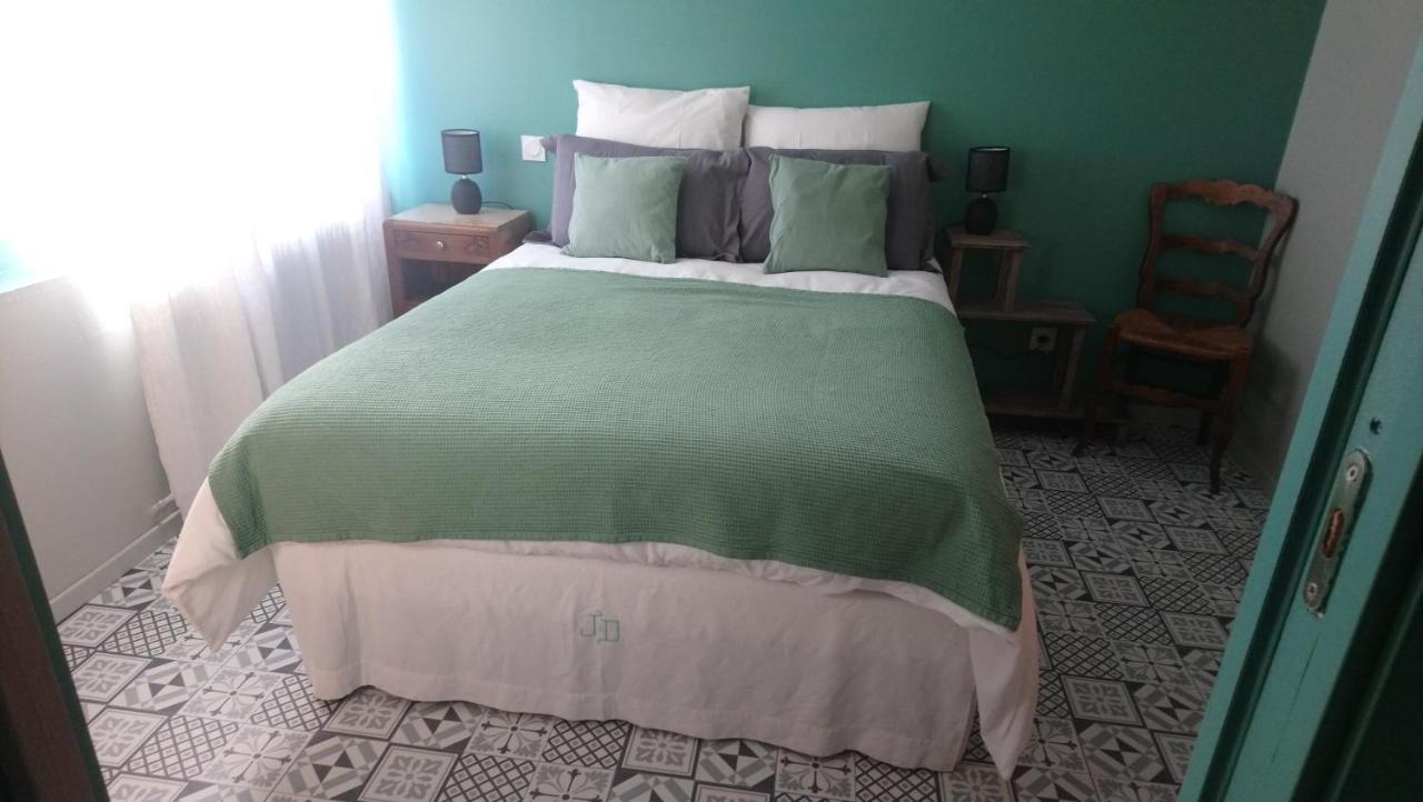 Bed and Breakfast L'Esperluette En Camargue Uchaud Exteriér fotografie